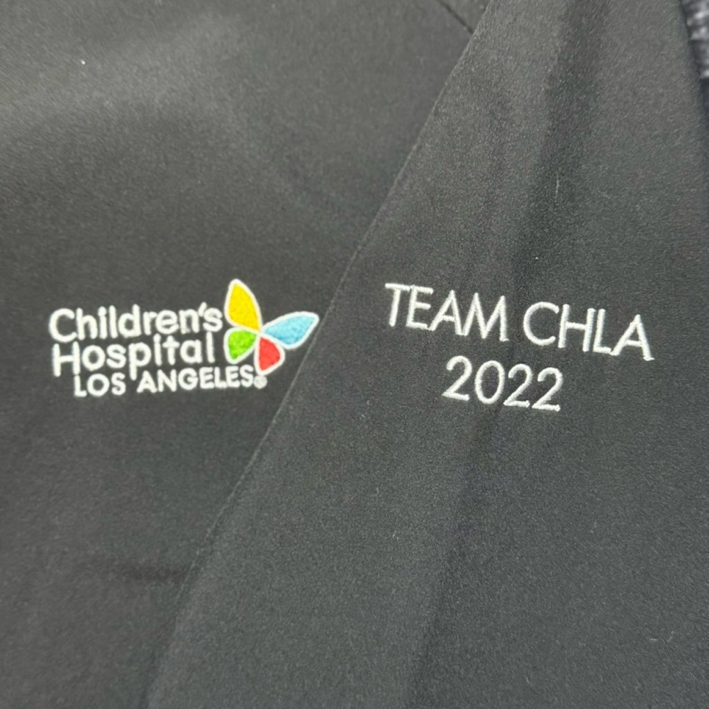 NEW CHLA Children's Hospital of LA 2022 Team Black Zip-Up Fleece Jacket — LARGE - Picture 4 of 5